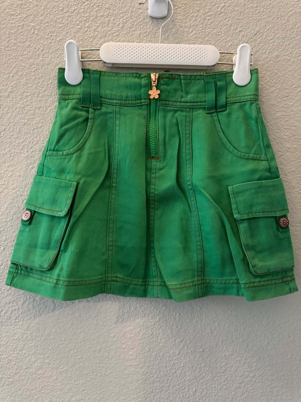 Finding Foxtale Green Thumb Skirt Size 10